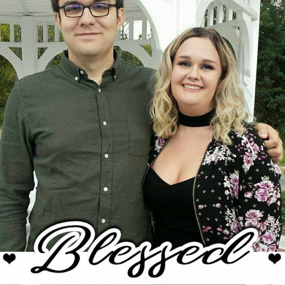 Meet your Posher, Carol - Picture 1 of 1